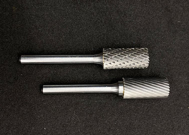 Guter Preis Verschiedener Form-Hartmetall-Drehgrat-lange Lebenszeit für das Industrie-Form-Planfräsen Online